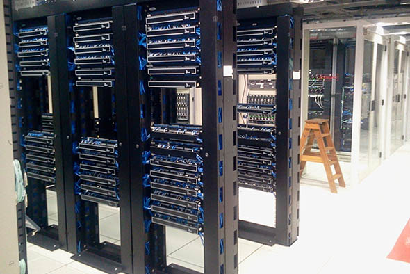 uniBOX